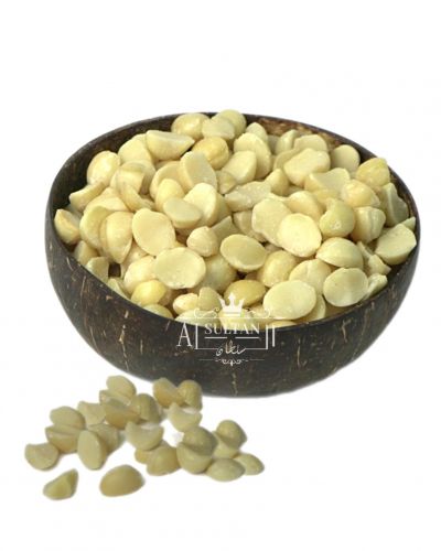 Macadamia halves