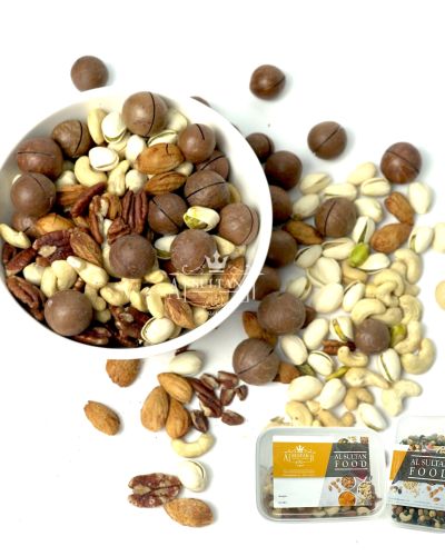 Luxury A healthy mix nuts