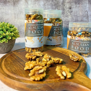 Product Natural Looks Walnut Halves (Whole) | Kacang Walnut (Penuh) 150g, 300g, 600g