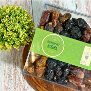 Product in use AlSultanFood 5 in 1 Mix Kurma Platter | Hidangan Kurma Campuran 1Kg